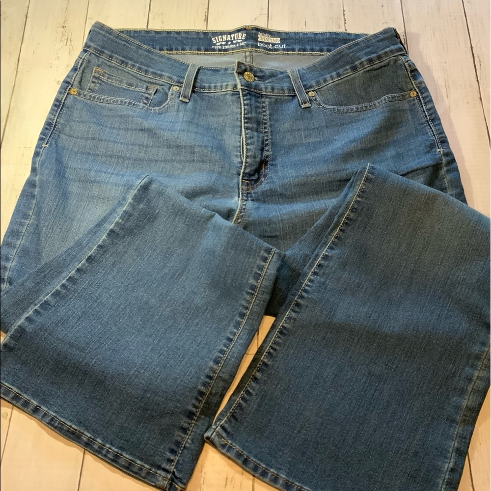 Levi’s Bootcut Shaping Jeans, Size 20 short, NWOT